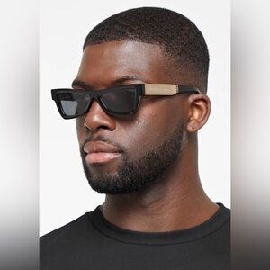 Manière De Voir Corsica Sunglasses — Gloss Black